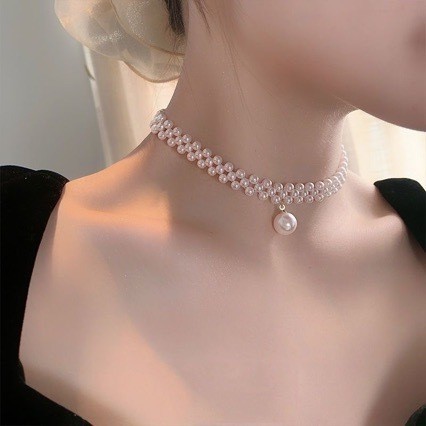 简约锁骨链气质高级感赫本风项圈短款颈链女轻奢四珠加坠珍珠项链