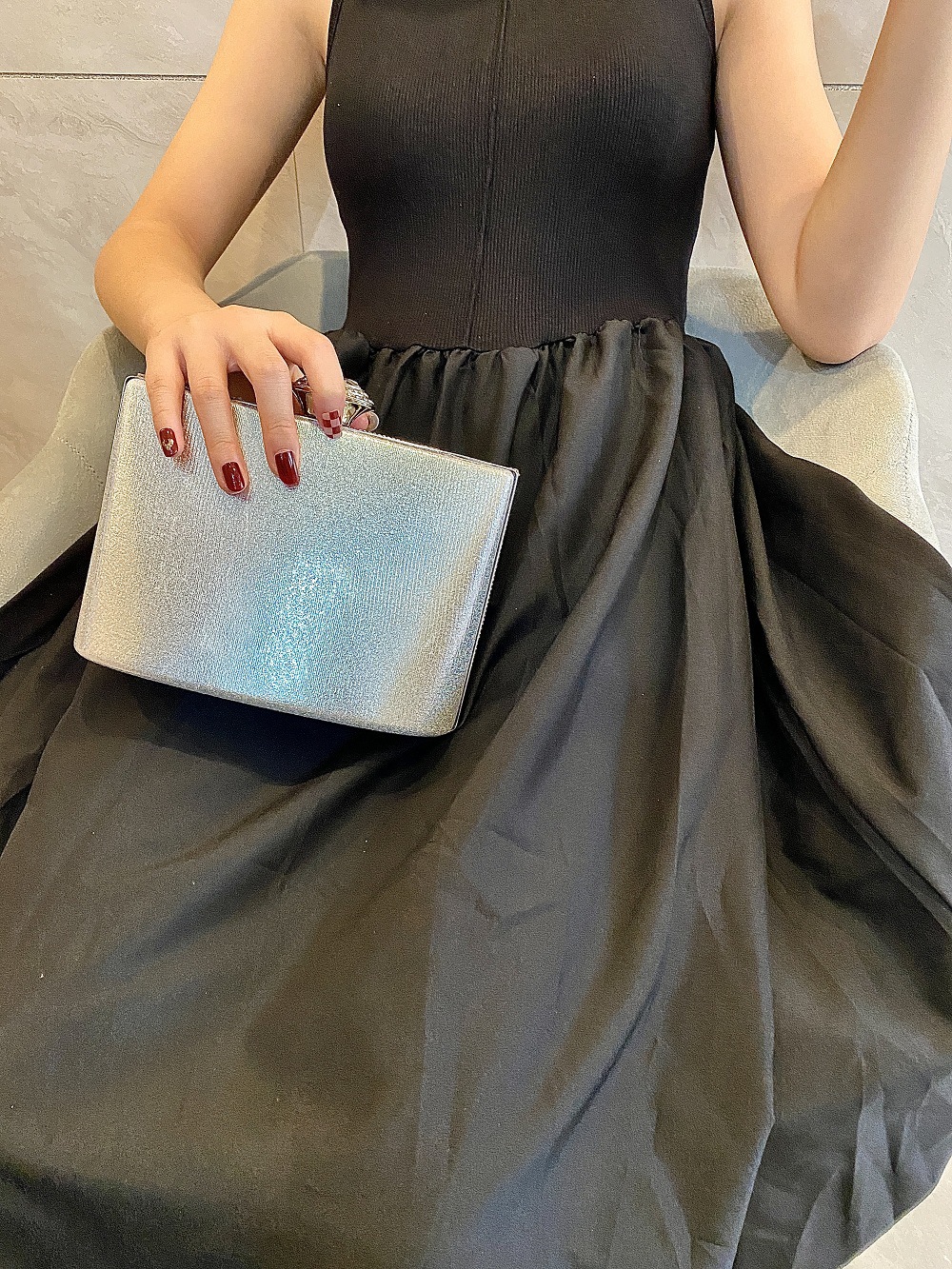 Silver Gold Black Polyester Solid Color Square Evening Bags display picture 5