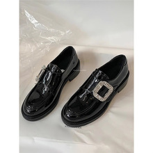 ƤטЬŮ2025¿ˮ荷۴ָСƤЬ͹ŰٴЬ