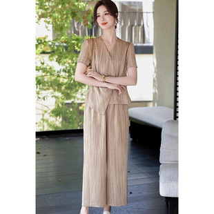 Middle-Aged Mother Summer Suit Middle-Aged Women Spring and Summer Two-Piece Suit Small Fashionable Wide-Leg Pants 2025 New