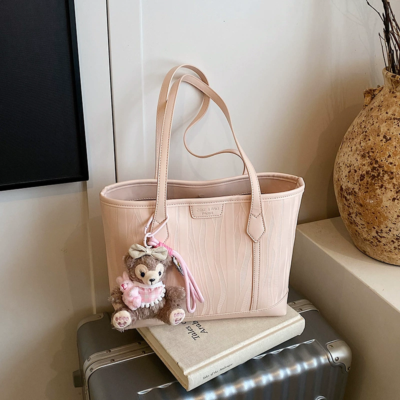 Summer capacious shoulder bag, one-shoulder bag, western style