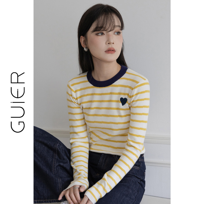 「GUIER」撞色条纹针织衫女春秋2025新款设计感爱心刺绣修身上衣|undefined