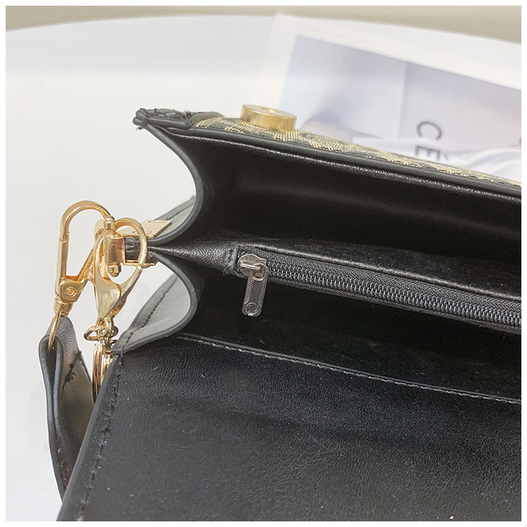 Borsa a tracolla piccola quadrata donna design classico niche_voghion.com