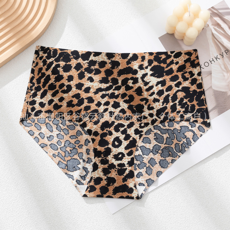 Pantalones interiores europeas y americanas de tamaño grande de hielo sin marcas de leopardo femenino sexy alquiler de algodón grande al por mayor