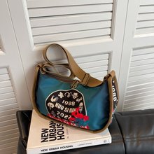 ��������Ů2024�¿�б���Ů���ذ��μ�W���������e�����L��Ӱ�