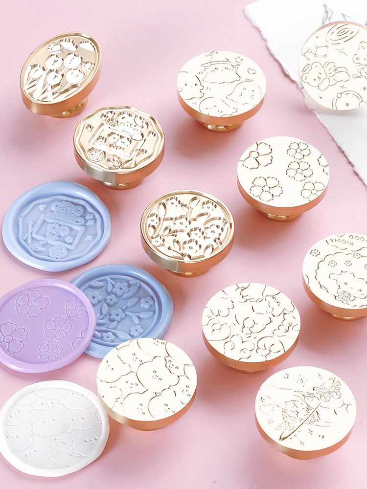 Suidis will launch new Halloween pet series in August. Yang carving process. Cute fire paint seal and Guka seal head wholesale.