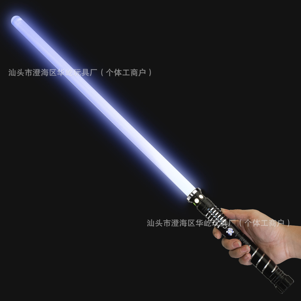 Planet War Laser Sword Traje para niños Sable de luz de metal Variante de 16 colores Dos en uno Fabricante de juguetes luminosos al por mayor