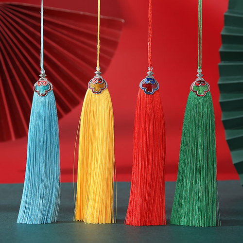 Facebook 13CM long auspicious cloud hat with tassels and tassels, ancient costume, Hanfu, placket pendant, cloisonné car hanging tassels, wholesale