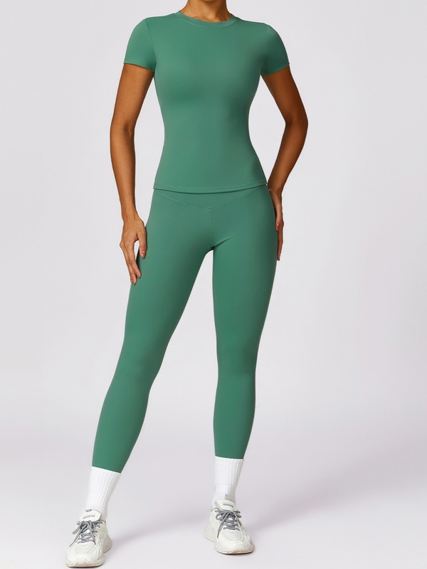 起毛ヨガ服セットハイウエストタイトヨガフィットネス服ランニングスポーツ女性の半袖ズボンセット 8455|undefined