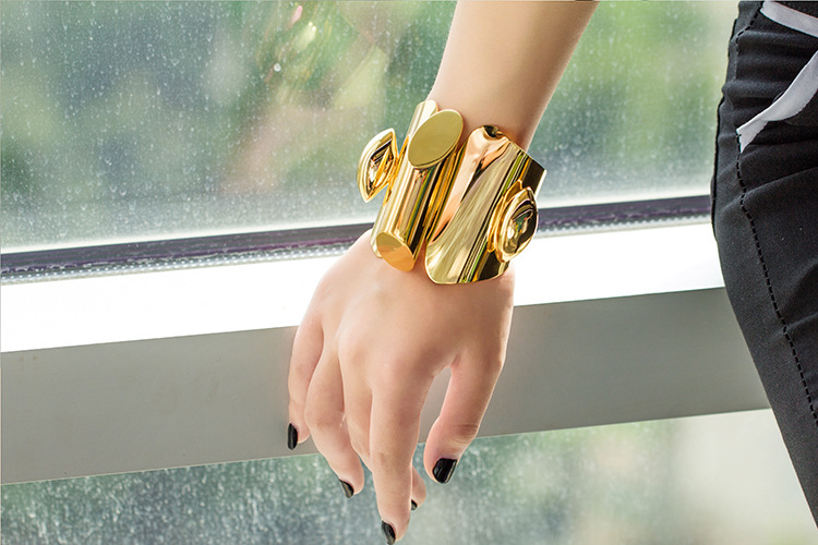 Unisex Gender Fashion Style Waterproof Non Tarnish Craft PVD Coated 18K Gold Plated Geometric Stainless Steel Fashion Waterproof Non Tarnish