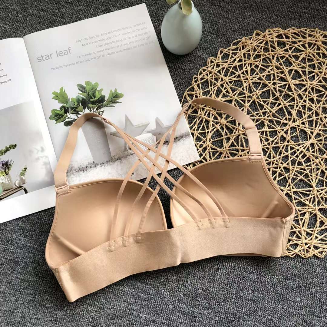 Cruzar la frontera del sudeste asiático estilo japonés estilo francés cómodo empuje hacia arriba estilo francés belleza parte posterior hebilla frontal ropa interior sin costuras sujetador delgado de las mujeres al por mayor