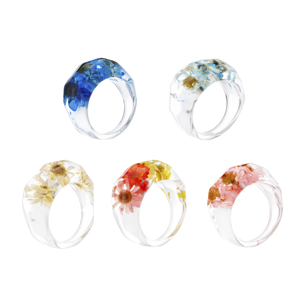 Wholesale Anillo De Flor De Resina Transparente Simple Conjunto De 5 Piezas Nihaojewelry display picture 5