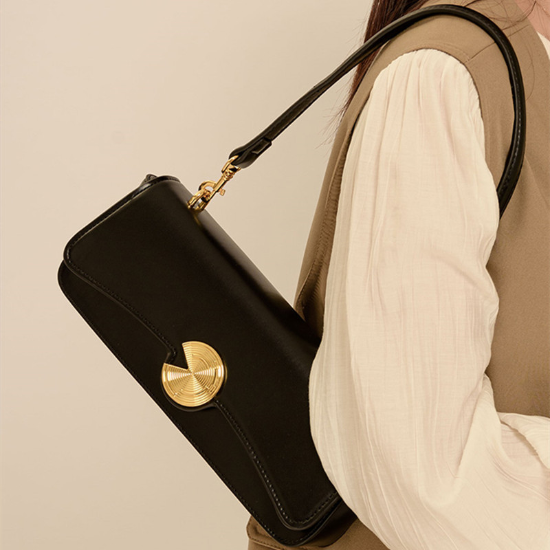 Genuine Leather Underarm Bag 2026 New Arrival Luxury Handheld Baguette Bag Women's Niche Crossbody Leather Shoulder Bag - Thumbnail 2
