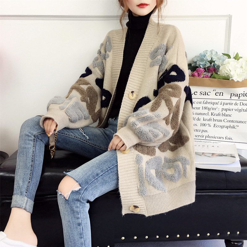 2023 primavera y otoño nuevo abrigo de mujer suelta estilo perezoso carta con cuello en V de longitud media de un solo pecho cardigan de punto para las mujeres