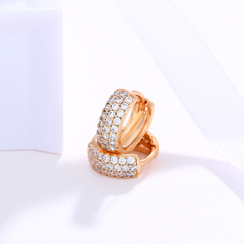 Xuping joyería simple ronda exquisita pendientes hebilla del oído joyería de estilo frío de alto grado temperamento pendientes al por mayor