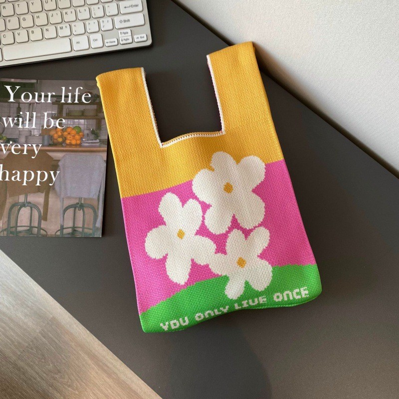 세 개의 꽃 - 분홍색과 노란색