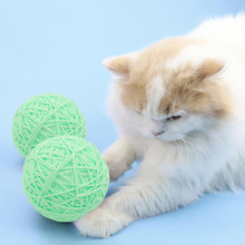 宠物用品厂家批发绿色大毛线球发声自嗨解闷互动啃咬玩乐猫咪玩具