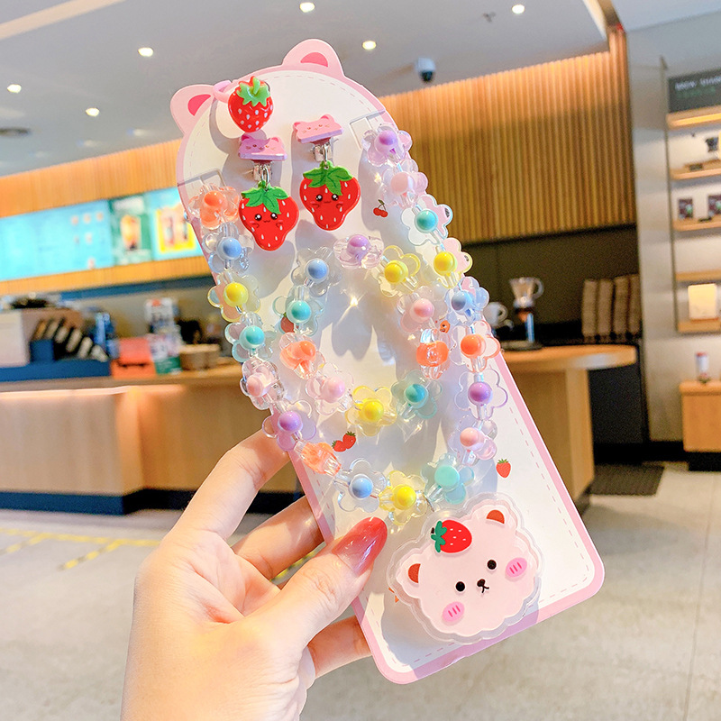 딸기 곰-야광 5 종 세트