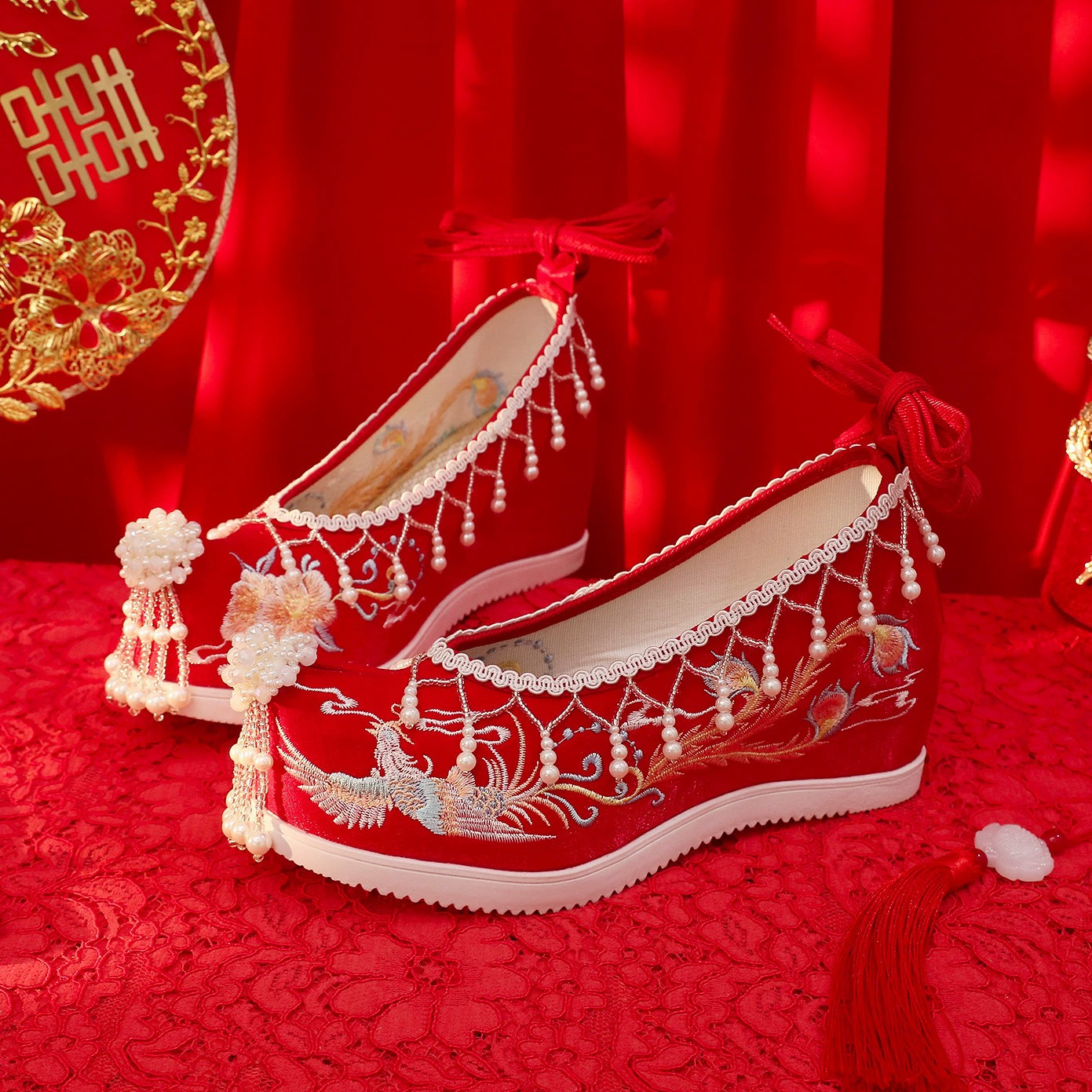Обувь xiuhe, Женская оригинальная Свадебная обувь с жемчугом и кисточками, антикварная китайская обувь для поднятия внутренней высоты, свадебные туфли Феникса