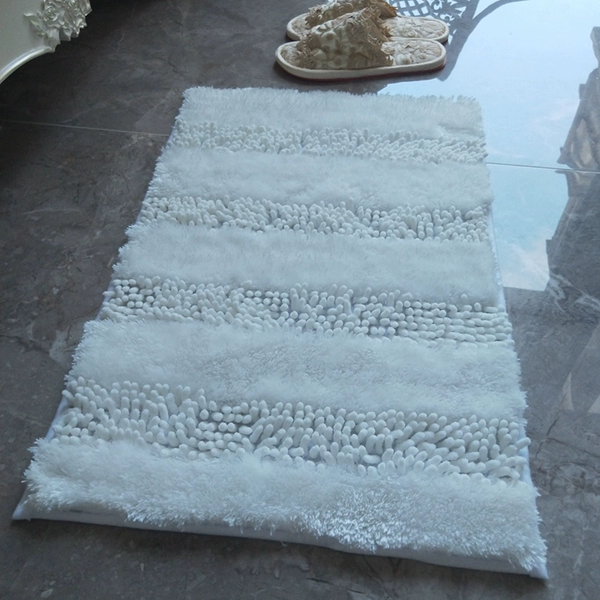 Fine velvet chenille white