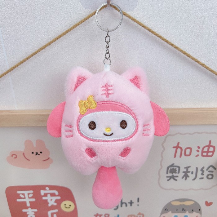 En línea de la celebridad de la felpa colgante de boda tirando muñeca pequeño regalo creativo llavero grab máquina muñeca colgante adornos lote