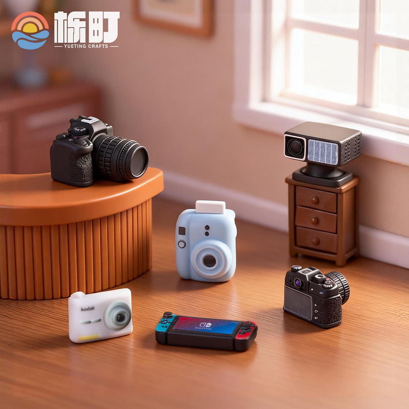 Creative new product: realistic camera projector, DSLR camera, DIY decoration, high-end niche desktop ornament Creative new product: realistic camera projector, DSLR camera, DIY decoration, high-end niche desktop ornament