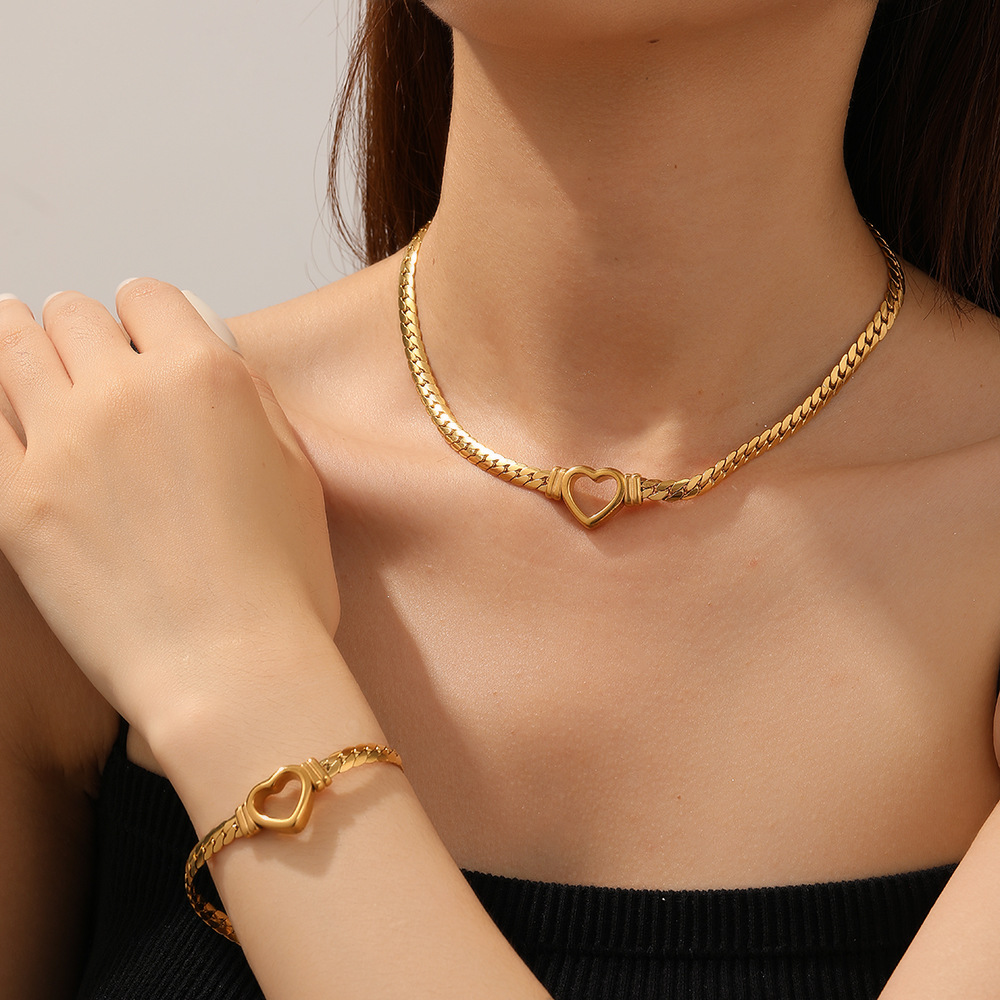 Cross-Border Titanium Steel Cuban Chain Heart Cut Out Jewelry European and American Trendyy Stainless Steel Non-Fading Peach Heart Jewelry Set
