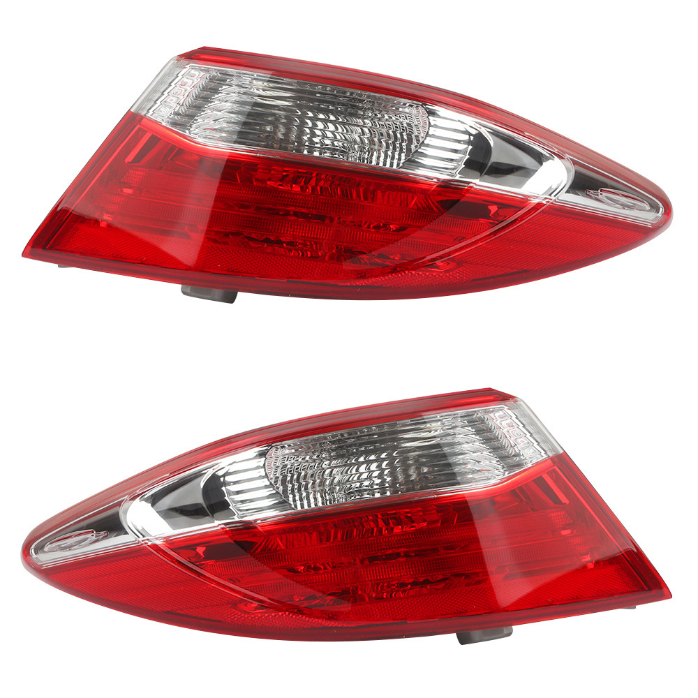Aplicable a Toyota 15 / 16 / 17 Camry estándar de Estados Unidos semieconjunto de luz trasera, luz de marcha atrás de Estados Unidos, cubierta de luz de freno de aluminio