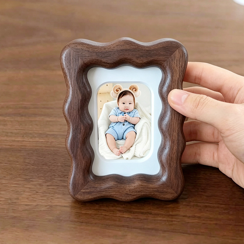 Imported Solid Wood Carving 3inch Picture Frame with High-End Horizontal and Vertical Display Stand, Solid Wood Back Panel, Brass Bracket, and Mounting Frame