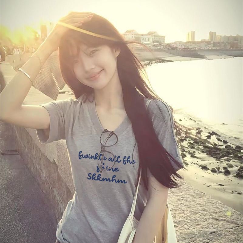 High-End American-Style Letter Collar Short T-Shirt for Women, Summer Hot-Selling Slim Fit 2026 Couple's Versatile Cute Top Ins High-End American-Style Letter Collar Short T-Shirt for Women, Summer Hot-Selling Slim Fit 2026 Couple's Versatile Cute Top Ins