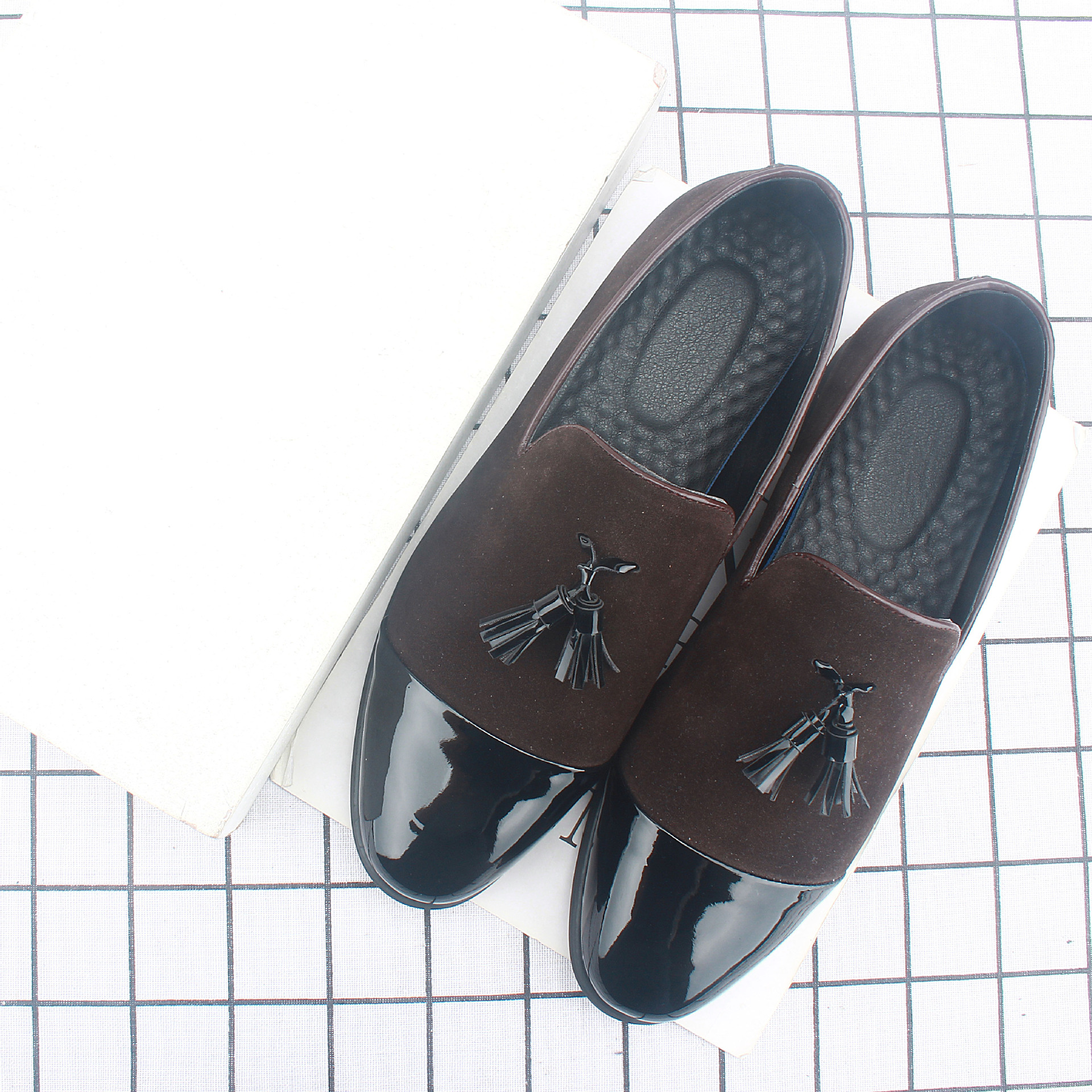 �ļ��ָ�Ь�ж���Ӣ����������һ�ŵ�ƤЬ���귢��ʦ��װ��Ь2233