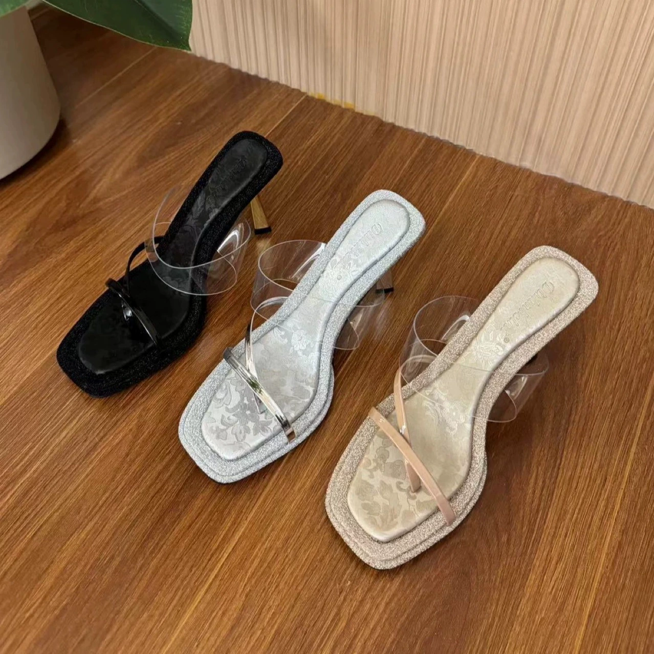 Новый китайский стиль стиль нишевые дизайнерские ощущения с открытыми пальцами и тонкими следами феи ветер на высоких каблуках с прозрачными холодными тапочками для женщин