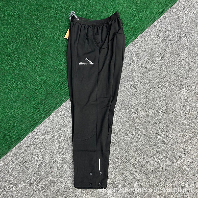 2025 nuevo transfronterizo de un tipo idéntico tres tecnología de prevención tela de secado rápido hombre al aire libre ocio deportivo pantalones respirables