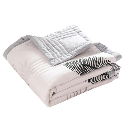 Wholesale washed cotton air conditioning quilt core children's quilt silk summer cool quilt summer gift summer quilt quilt washable