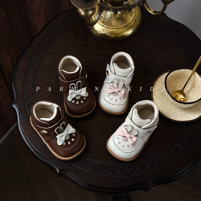 Настоящие кожаные ботинки для девочек, повседневные милые ботинки-принцессы, осень-зима 2025, новые детские ботинки в стиле Мартин для маленьких девочек, ботинки для девочек.