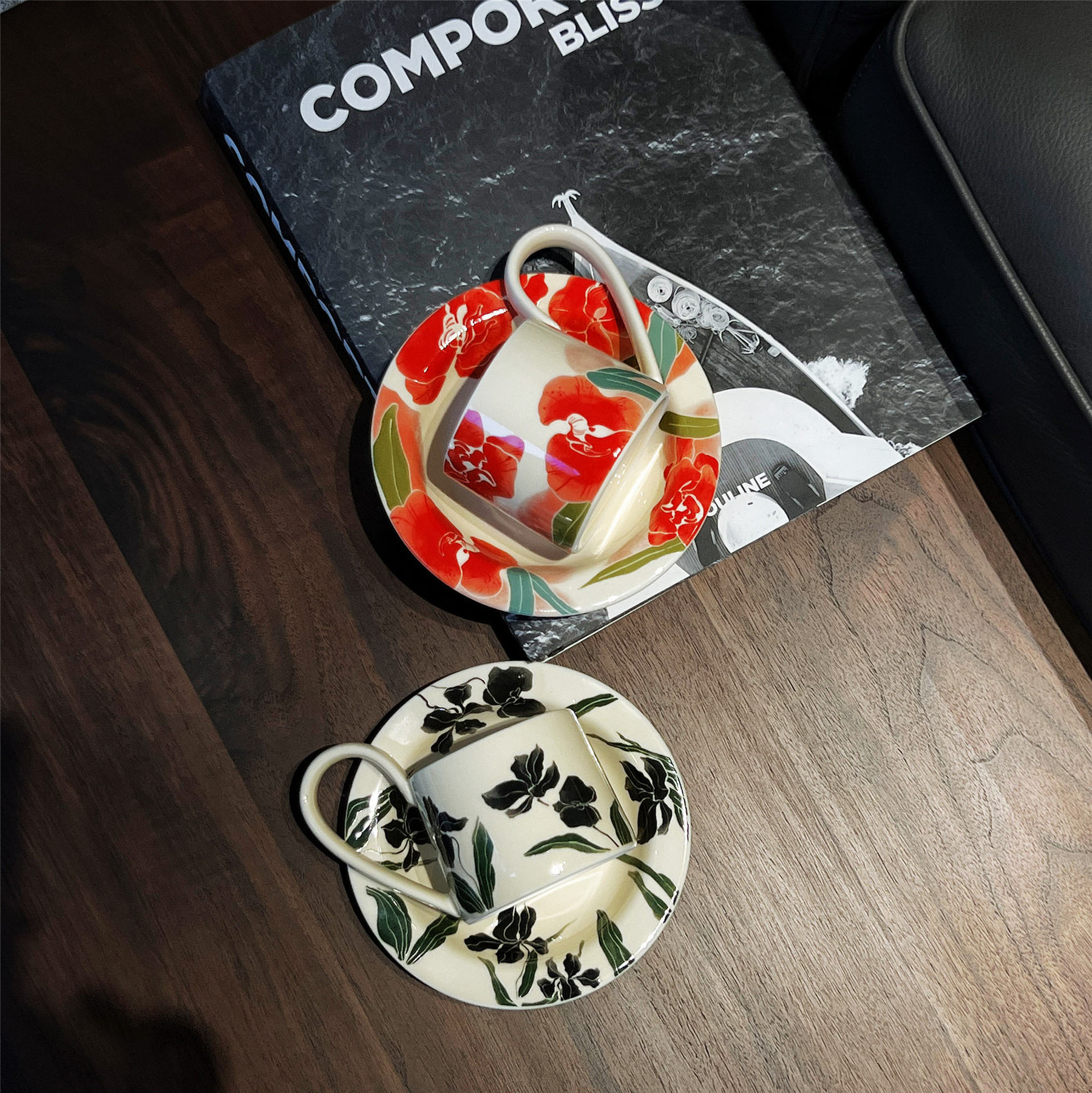 Tazas de café de cerámica de estilo medieval iris platos de latte taza de flores de la tarde taza de menú retro taza caja de regalo