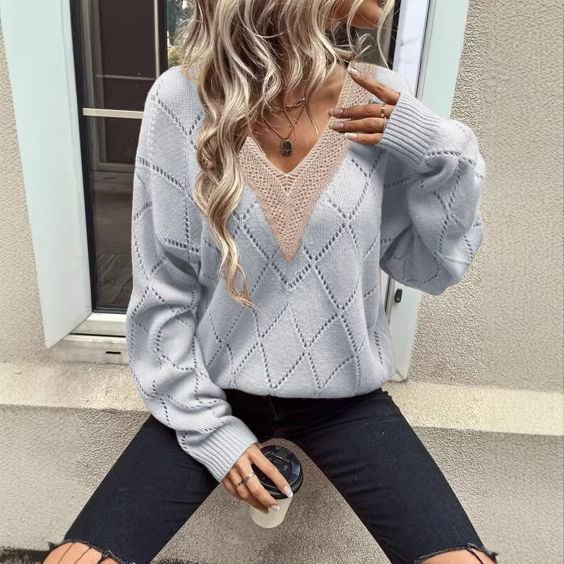 High-End Contrasting Color V-Neck Mesh Knit Top with Diamond-Shaped Hollow-Out Design, Relaxed and Versatile Outerwear High-End Contrasting Color V-Neck Mesh Knit Top with Diamond-Shaped Hollow-Out Design, Relaxed and Versatile Outerwear