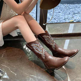 西部牛仔靴刺绣靴中筒马丁靴切尔西靴长筒靴子女2022新款厂家直销