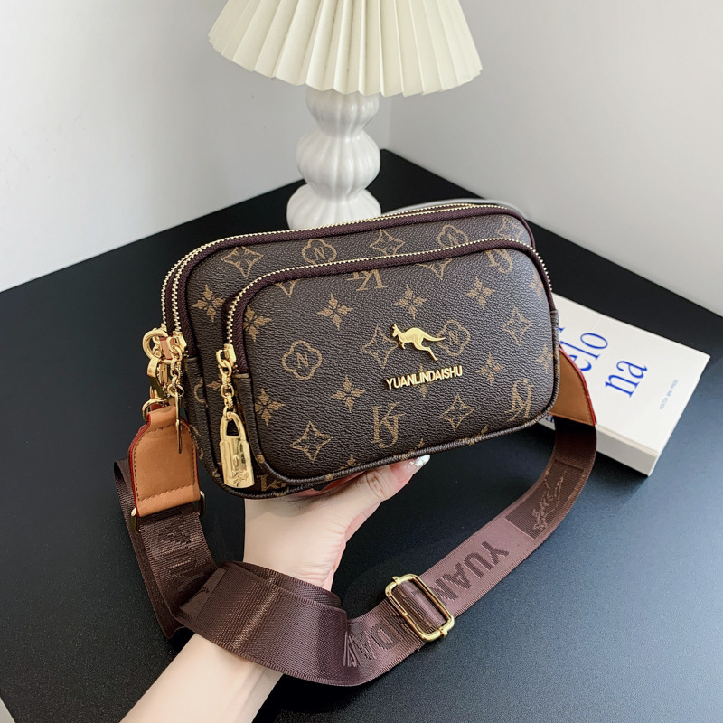 Cross-Border Women's Bags 2026 New Vintage High-End Fashion Monogram Shoulder Bag European and American Niche Design Crossbody Bag Cross-Border Women's Bags 2026 New Vintage High-End Fashion Monogram Shoulder Bag European and American Niche Design Crossbody Bag