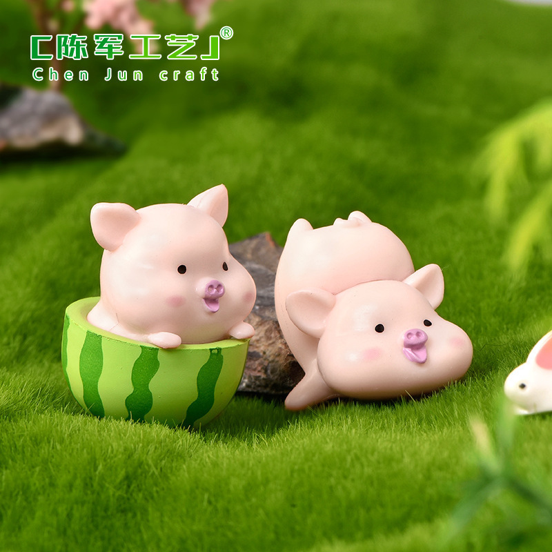 Bonito cerdo cerdo micro paisaje bonsai decoración de carne pequeña mochila sandía muñeca animal artesanía de PVC