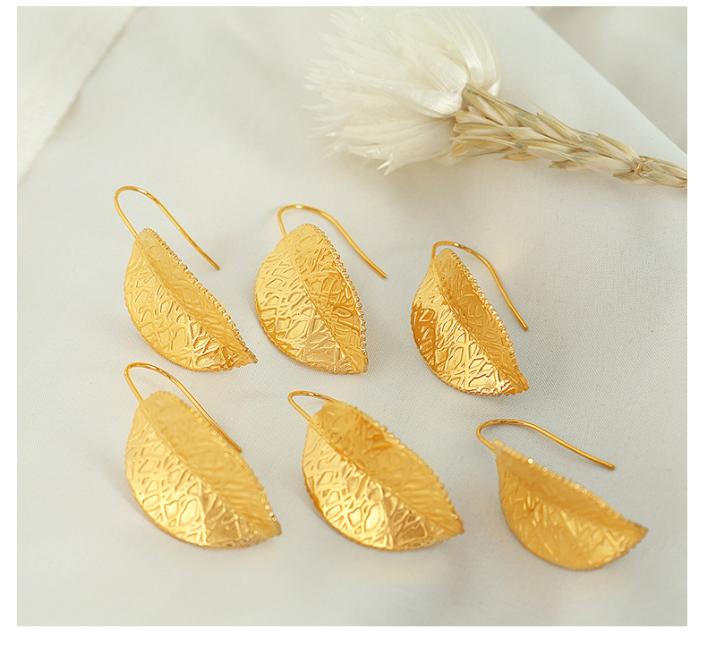 Titanium Steel Retro Simple Style Plating Leaf Drop Earrings display picture 2