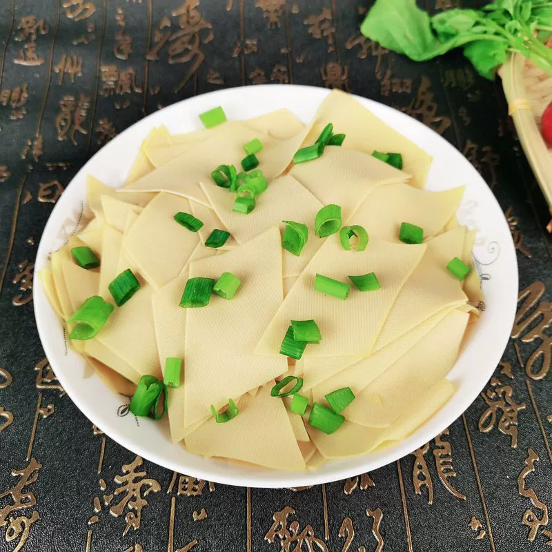 Northeastern dry tofu skin, thousands of tofu skins, Northeastern specialty soybean rolls, fresh vacuum semi-finished dishes