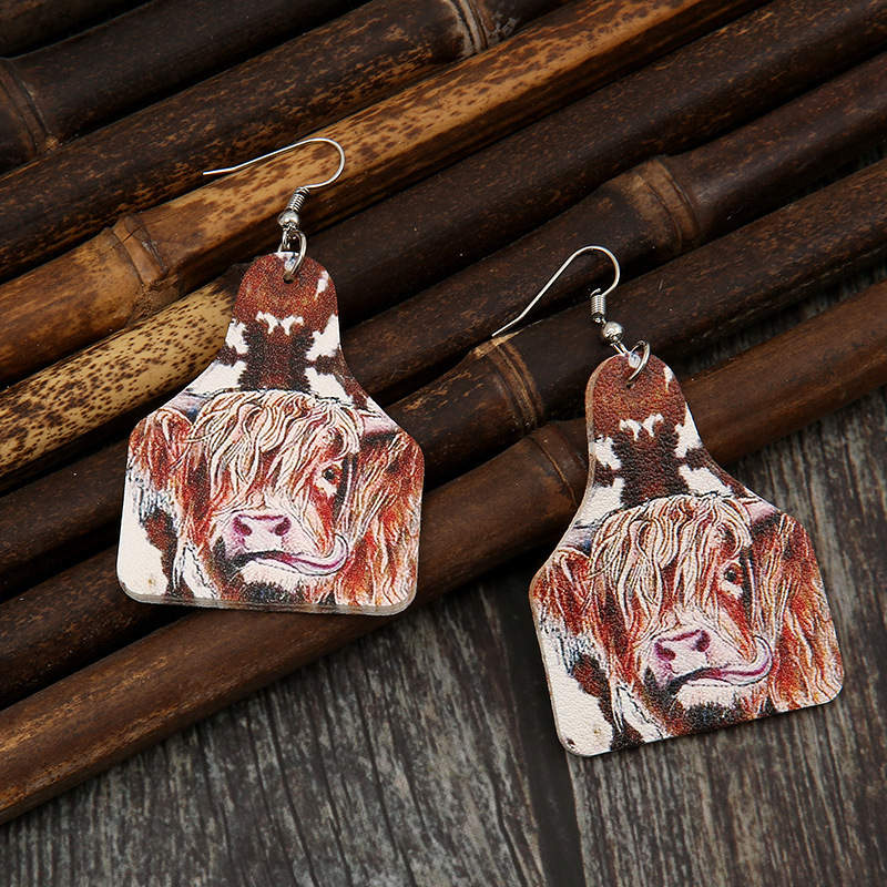 Vente En Gros Boucles D&#39;oreilles En Cuir De Marque De Vache De Ferme Rétro Nihaojewelry display picture 7