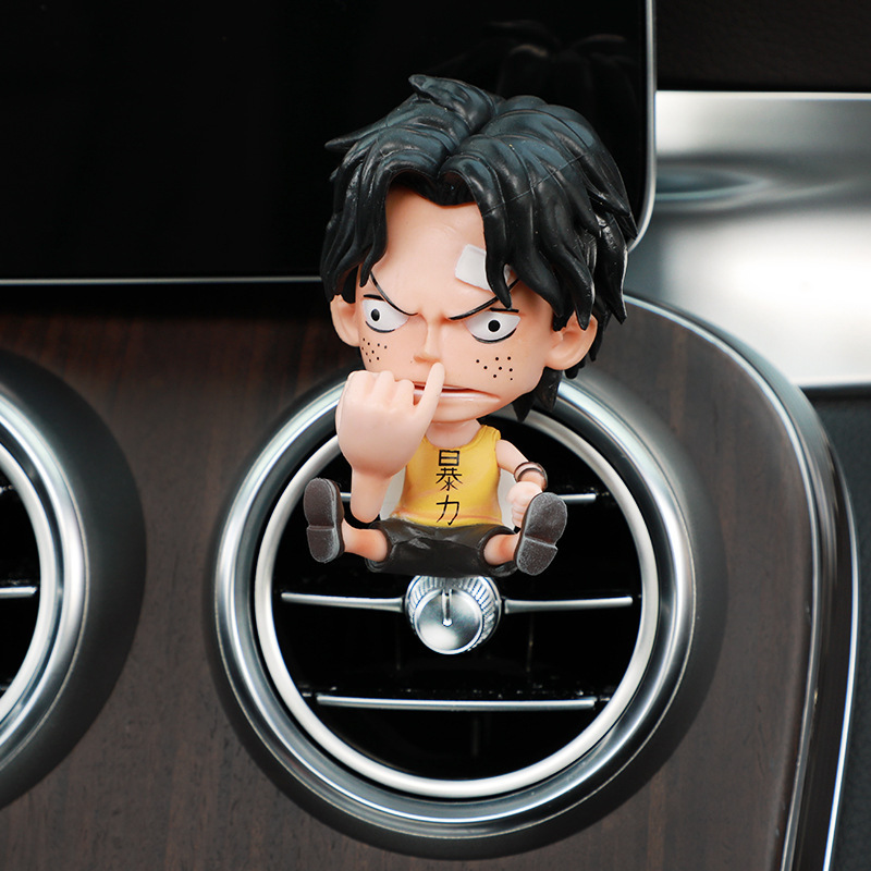 One Piece Hand Car Outlet Clip de perfume Luffy Accesorios creativos para automóviles Decoración de automóviles Adornos para hombres y mujeres