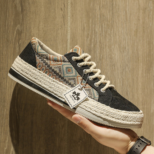 2024 Summer New Men's Low-Top Casual Fashion Skate Shoes Lightweight and Comfortable Korean Style Versatile Men's Canvas Shoes