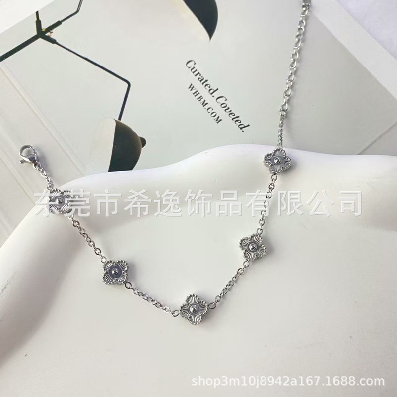 跨境爆款13mm四叶草花朵手链ins小众轻奢手链高级感手饰厂家批发|undefined