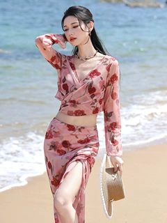 纯欲高级感泳衣女性感比基尼长裙海边度假大码微胖mm分体长袖防晒