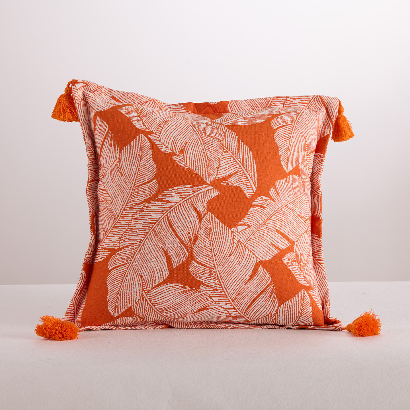 Almohada a prueba de agua de color rojo pálido