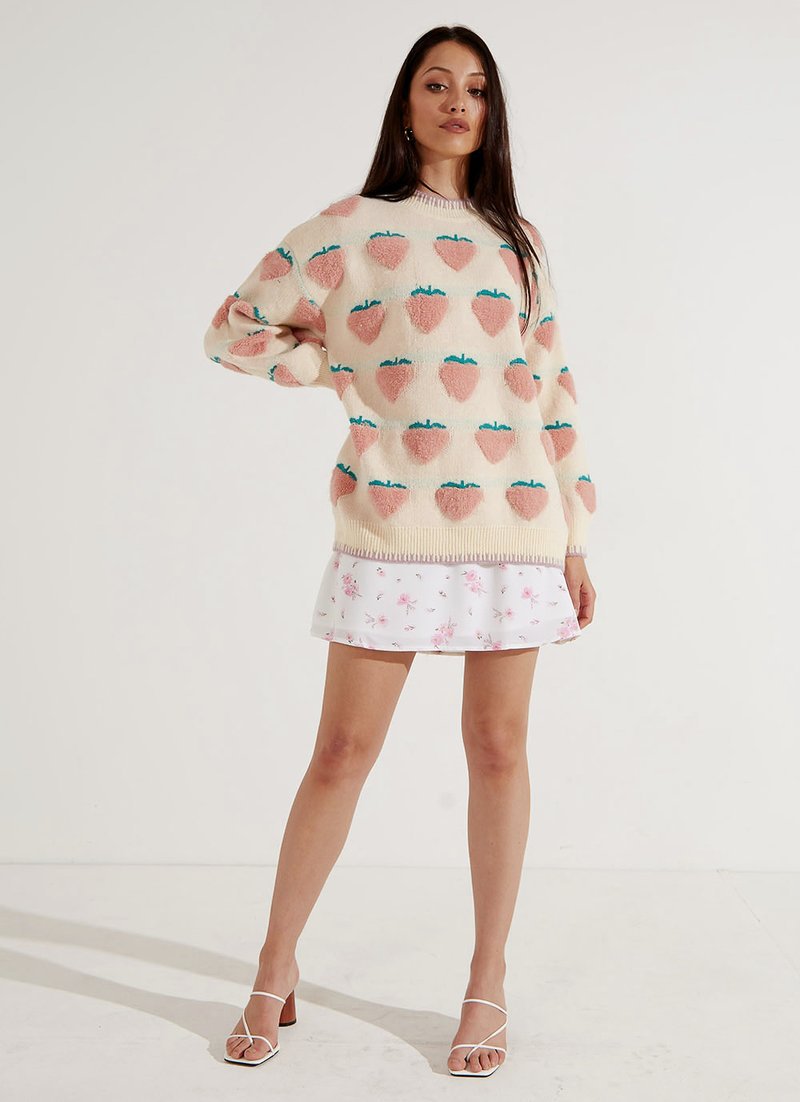 Strawberry Embroidery Round Neck Long-Sleeved Pullover Sweater NSSX73216