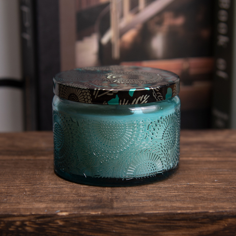 Vela aromática de soja con diseño de seis colores y logotipo personalizado, venta directa de fábrica, recuerdo romántico con fragancia.